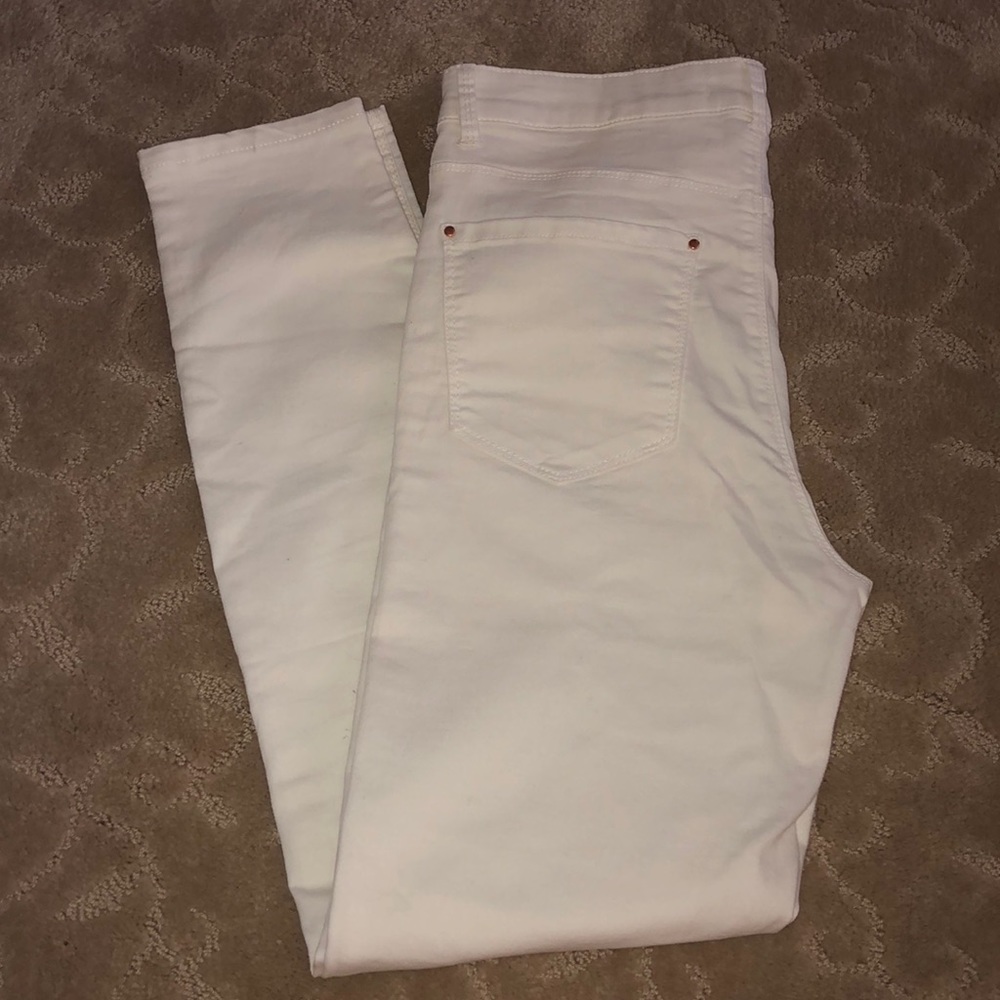 Forever 21 white jeans sized 27 high waisted